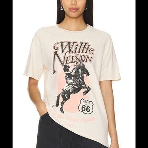 Daydreamer Willie Nelson Route 66 Weekend Tee